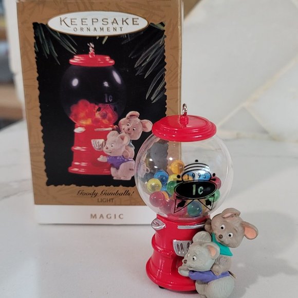 Hallmark Goofy Gumballs Lighted Christmas Holiday Keepsake Ornament 1995 vintage - Picture 2 of 4